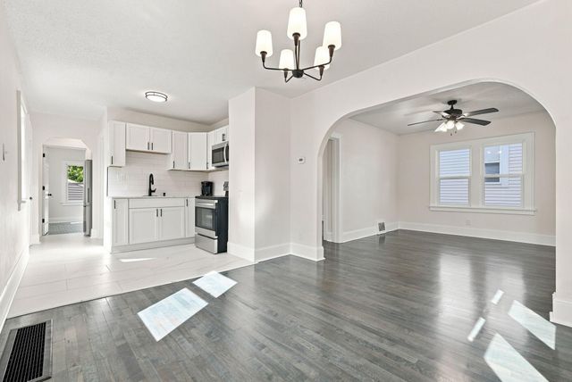 2211 Minnehaha Avenue E, Saint Paul, MN 55119