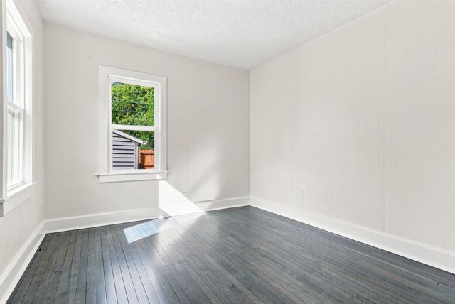 2211 Minnehaha Avenue E, Saint Paul, MN 55119
