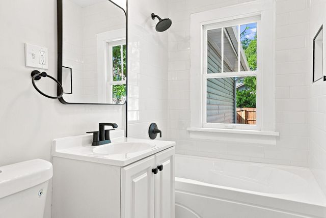 2211 Minnehaha Avenue E, Saint Paul, MN 55119
