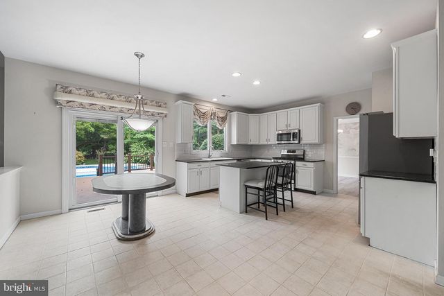2111 PEREGRINE CIR, Audubon, PA 19403