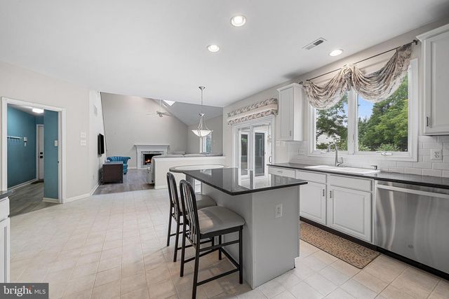 2111 PEREGRINE CIR, Audubon, PA 19403