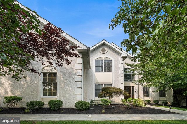 2111 PEREGRINE CIR, Audubon, PA 19403