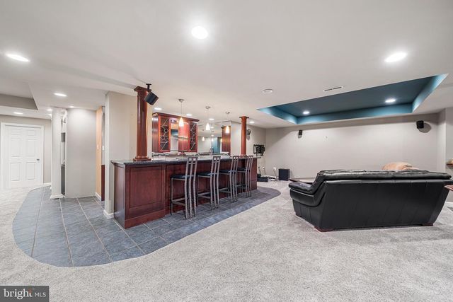 2111 PEREGRINE CIR, Audubon, PA 19403