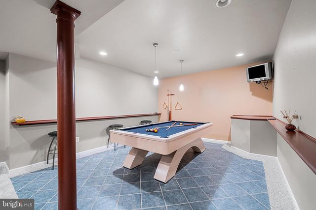 2111 PEREGRINE CIR, Audubon, PA 19403