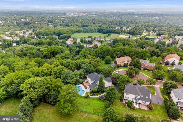 2111 PEREGRINE CIR, Audubon, PA 19403