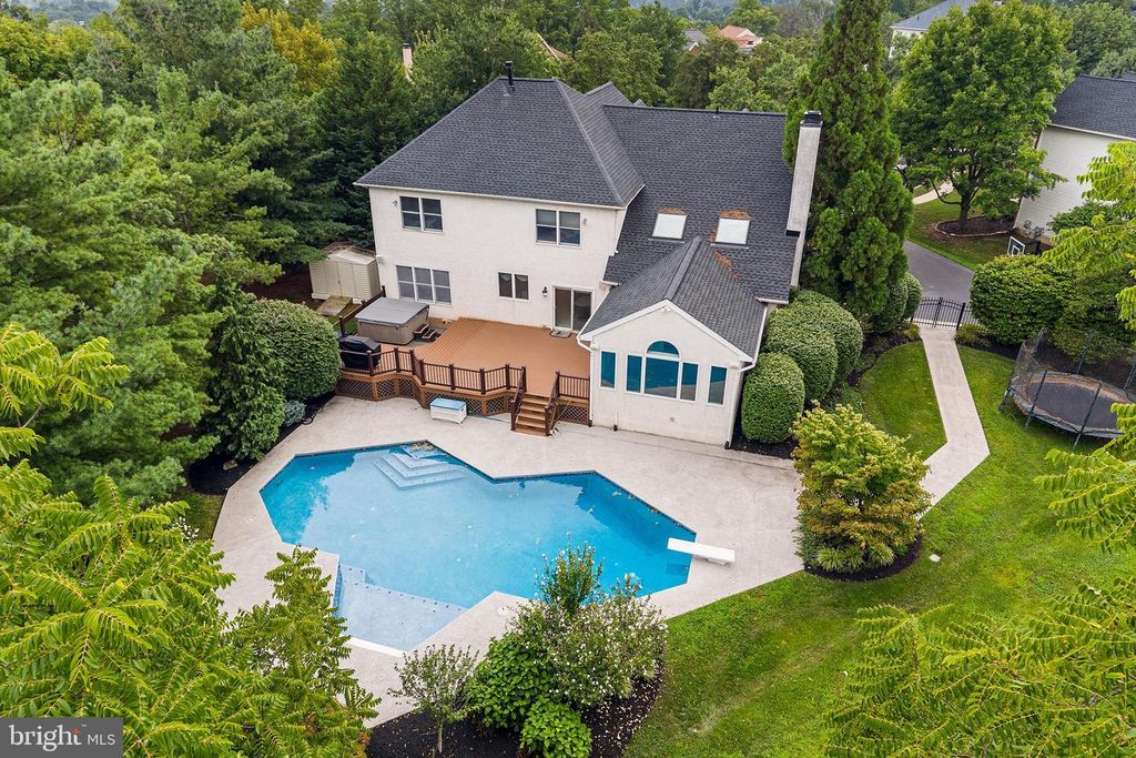 2111 PEREGRINE CIR, Audubon, PA 19403