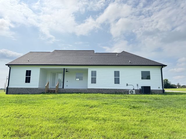 3840 Hollow Springs Rd, Bradyville, TN 37026