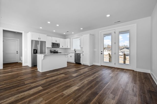 3840 Hollow Springs Rd, Bradyville, TN 37026