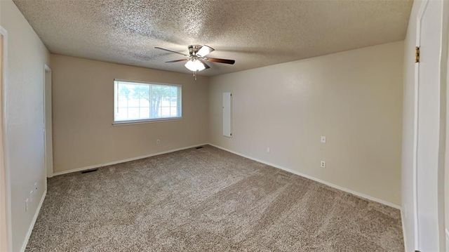 1316 Chimney Hill Road, Yukon, OK 73099