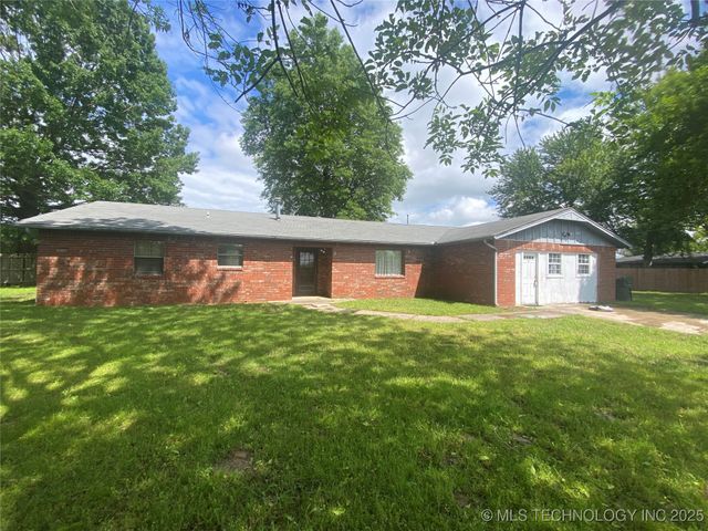 1320 Jennings Street, Muskogee, OK 74403