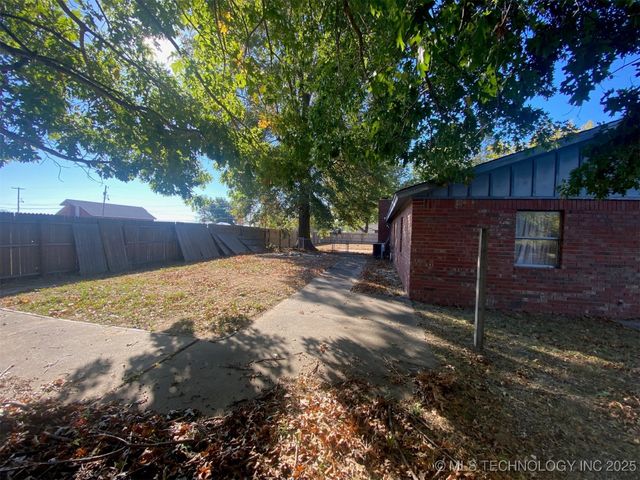 1320 Jennings Street, Muskogee, OK 74403