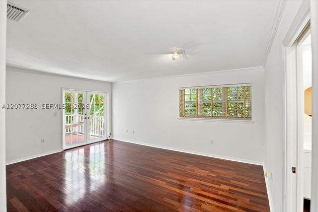 6473 Sunset Dr, South Miami, FL 33143