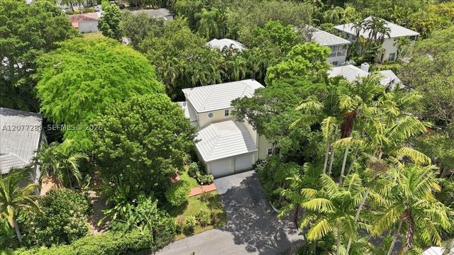 6473 Sunset Dr, South Miami, FL 33143