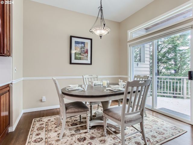 8534 Nw TIMBER RIDGE Ct, Portland, OR 97229