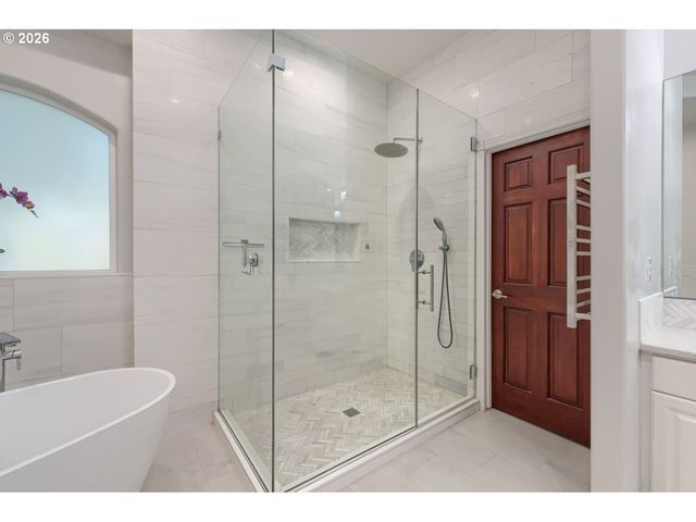 8534 Nw TIMBER RIDGE Ct, Portland, OR 97229