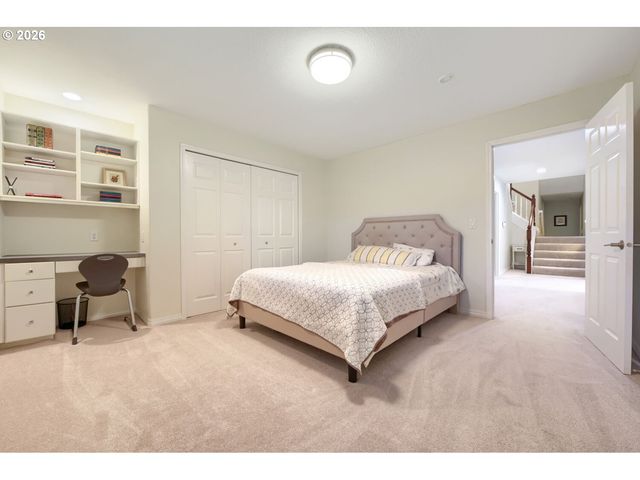 8534 Nw TIMBER RIDGE Ct, Portland, OR 97229