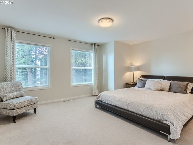 8534 Nw TIMBER RIDGE Ct, Portland, OR 97229