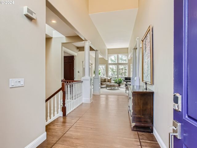 8534 Nw TIMBER RIDGE Ct, Portland, OR 97229