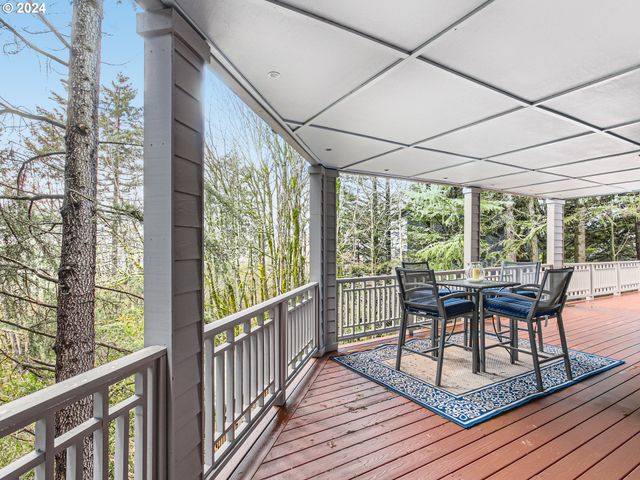 8534 Nw TIMBER RIDGE Ct, Portland, OR 97229