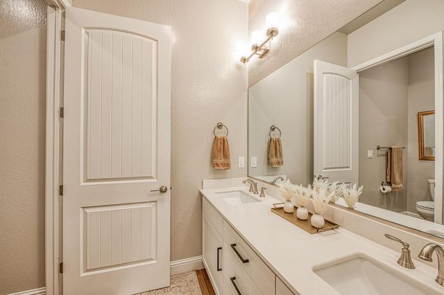 11114 N Via Rimini Drive, Fresno, CA 93730