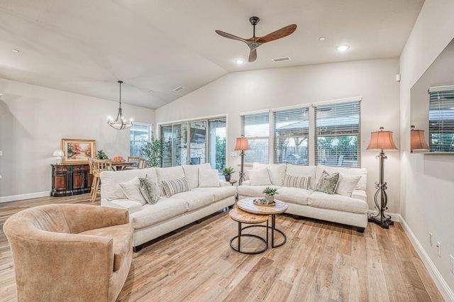 11114 N Via Rimini Drive, Fresno, CA 93730