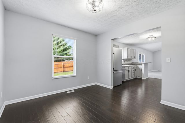 5100 Locust Post Lane, Columbus, OH 43230