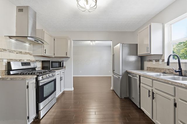 5100 Locust Post Lane, Columbus, OH 43230