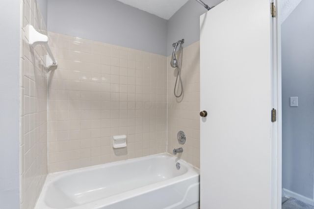 5100 Locust Post Lane, Columbus, OH 43230