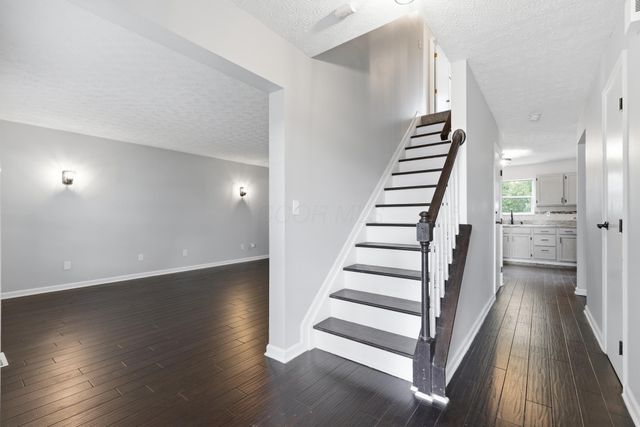 5100 Locust Post Lane, Columbus, OH 43230
