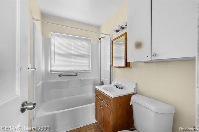 26153 Nagel Street, Roseville, MI 48066