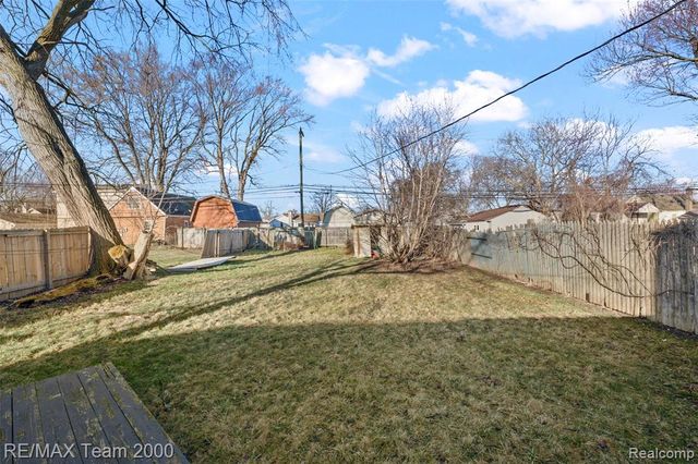 26153 Nagel Street, Roseville, MI 48066