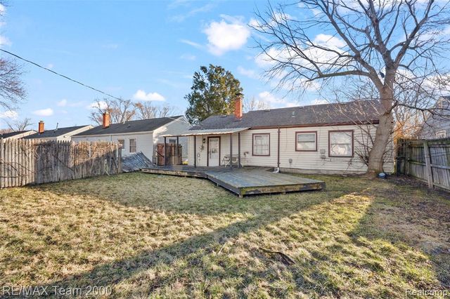 26153 Nagel Street, Roseville, MI 48066