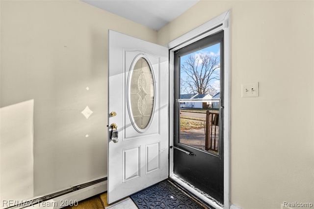 26153 Nagel Street, Roseville, MI 48066