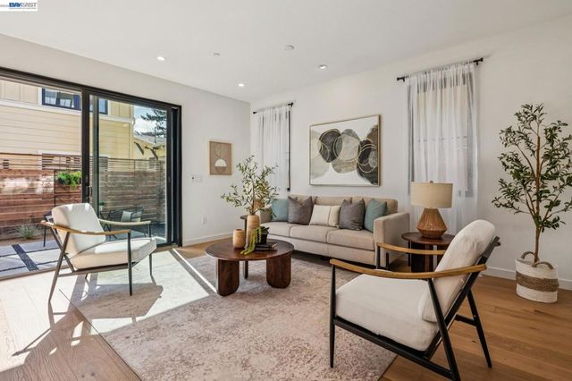 1144 Dwight Way, Berkeley, CA 94702