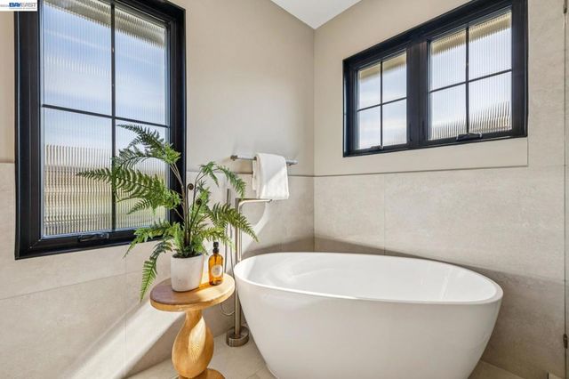 1144 Dwight Way, Berkeley, CA 94702