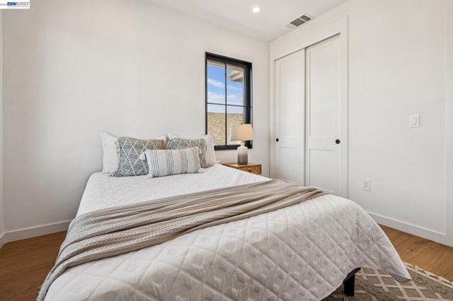 1144 Dwight Way, Berkeley, CA 94702