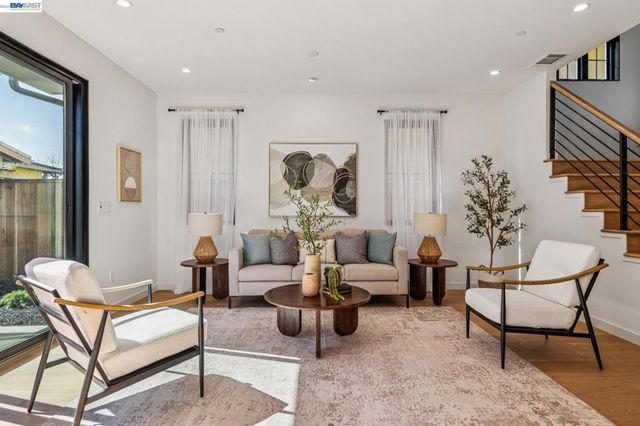 1144 Dwight Way, Berkeley, CA 94702