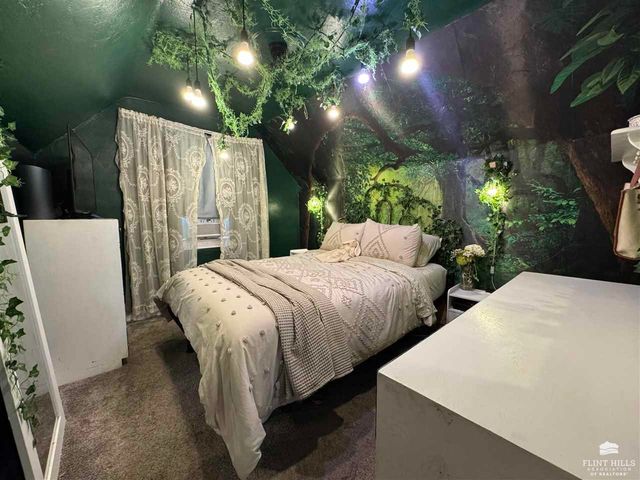 519 NE 7th St., Abilene, KS 67410