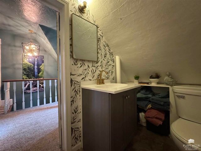 519 NE 7th St., Abilene, KS 67410