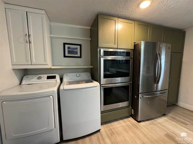 519 NE 7th St., Abilene, KS 67410