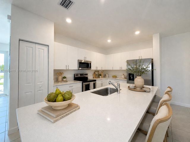 26447 SW 148th Avenue, Homestead, FL 33032