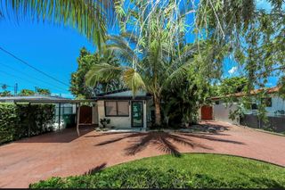 6528 SW 30th St 1, Miami, FL 33155