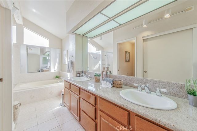 930 Crystal Water, Walnut, CA 91789