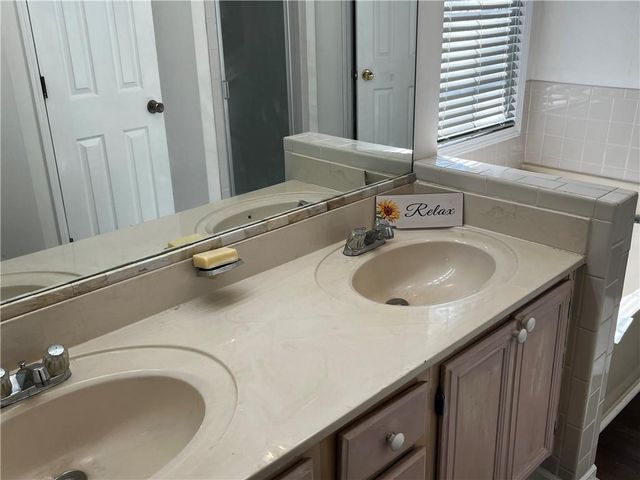 5320 Oglethorpe Court, Powder Springs, GA 30127