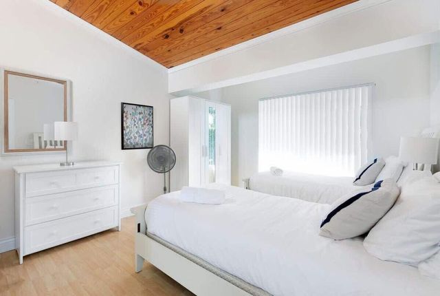 1103 SE 14 Drive, Deerfield Beach, FL 33441