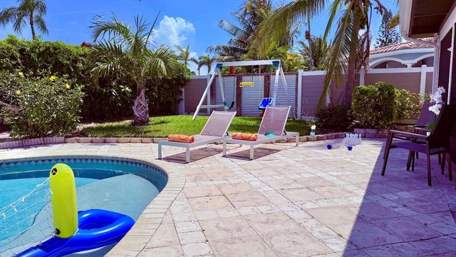 1103 SE 14 Drive, Deerfield Beach, FL 33441