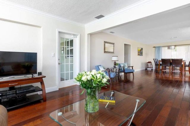 1103 SE 14 Drive, Deerfield Beach, FL 33441