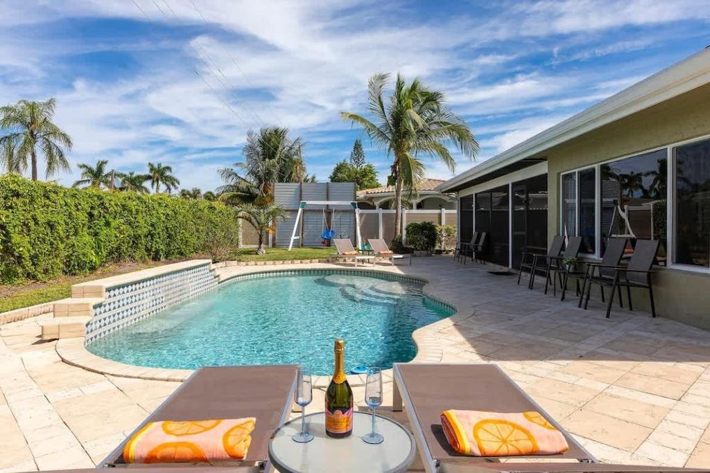 1103 SE 14 Drive, Deerfield Beach, FL 33441