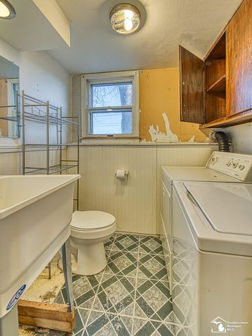 5679 Catawba Drive, Adrian, MI 49221