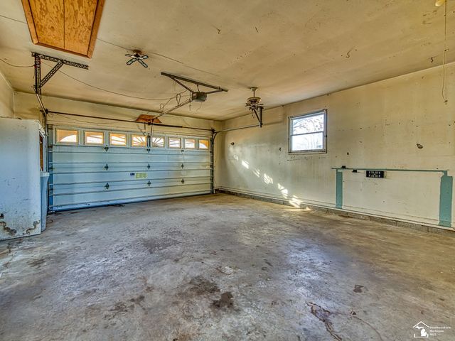 5679 Catawba Drive, Adrian, MI 49221